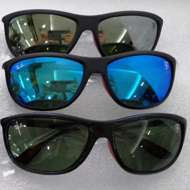 Gafas de sol RB8351 Ray-Ban Ferrari
