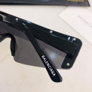 Солнцезащитные очки Balenciaga BB0003S