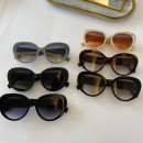 Солнцезащитные очки Burberry BE4298