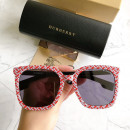 Солнцезащитные очки Burberry BE4276