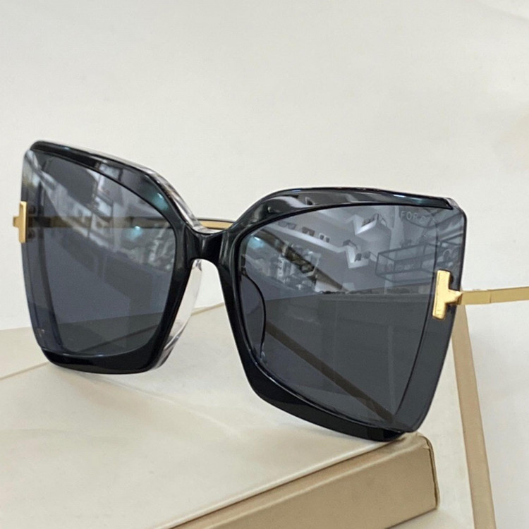 Солнцезащитные очки Tom Ford TF0766