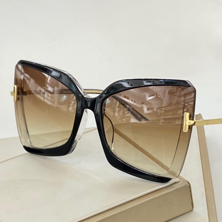 Солнцезащитные очки Tom Ford TF0766