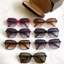 Солнцезащитные очки Tom Ford TF5578-B