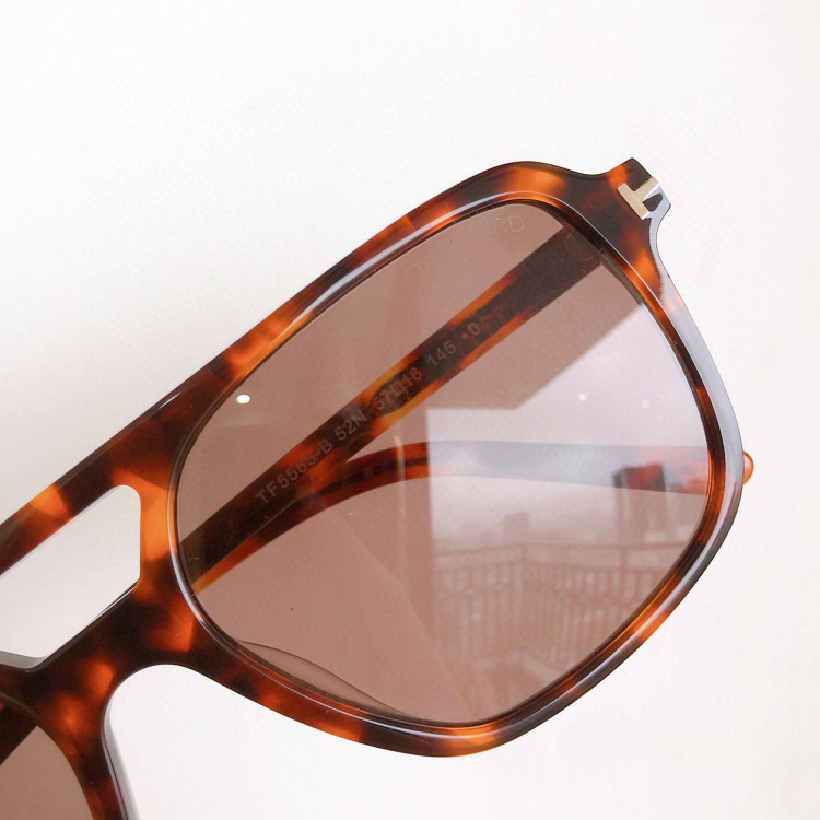 Gafas de sol de Tom Ford TF5585-B