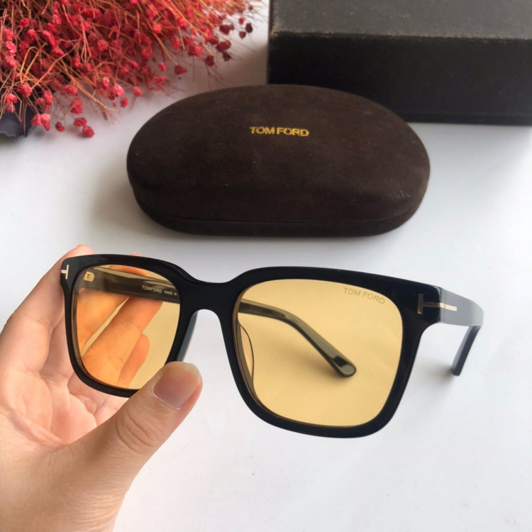 Gafas de sol de Tom Ford TF0690