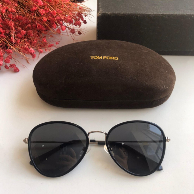 Gafas de sol de Tom Ford FT0820