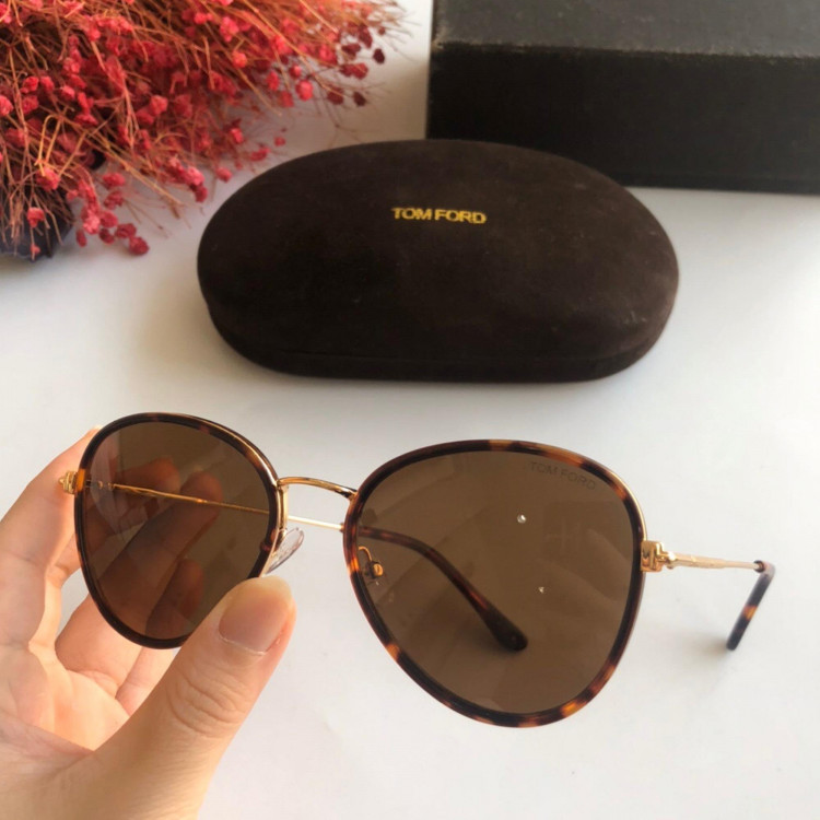 Gafas de sol de Tom Ford FT0820