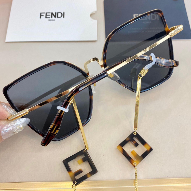Gafas de sol Fendi FF0643