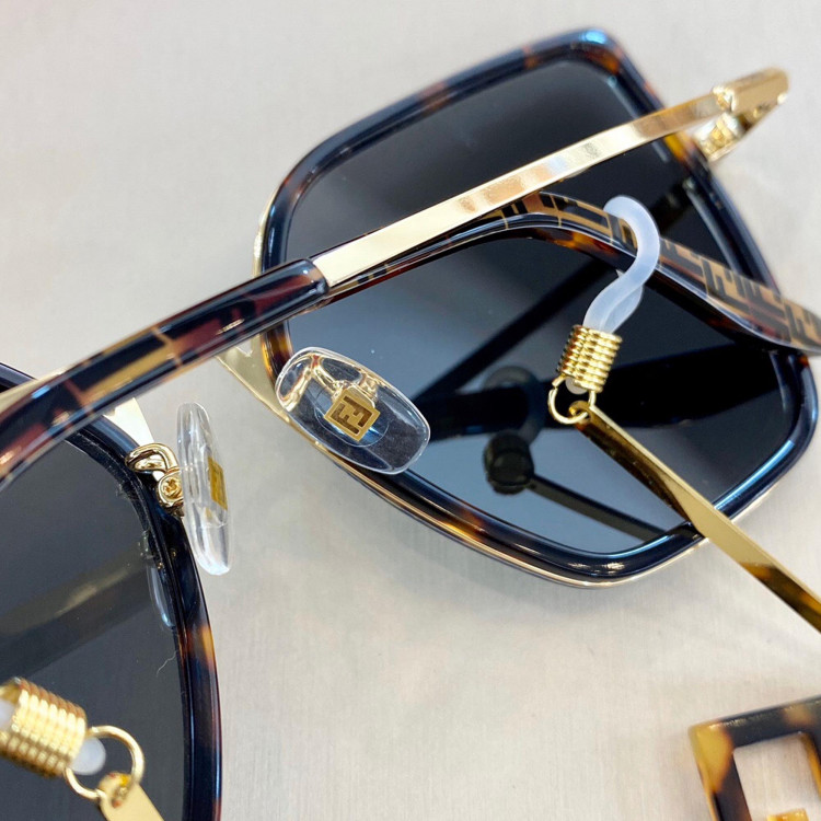 Gafas de sol Fendi FF0643