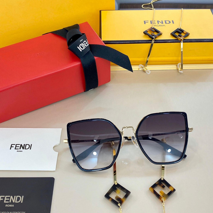 Gafas de sol Fendi FF0643