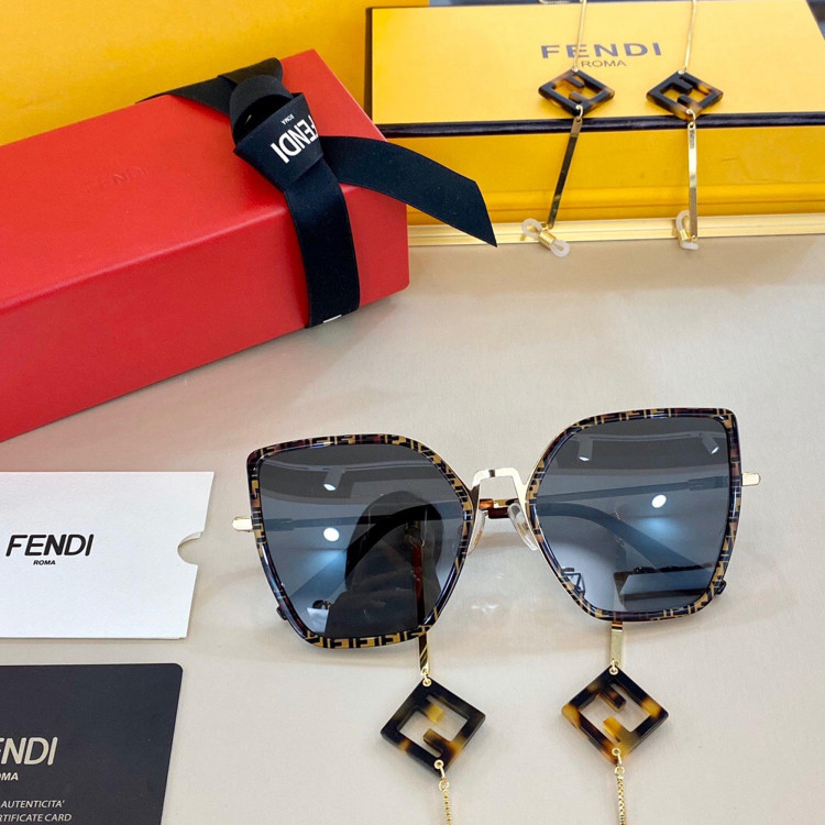 Gafas de sol Fendi FF0643