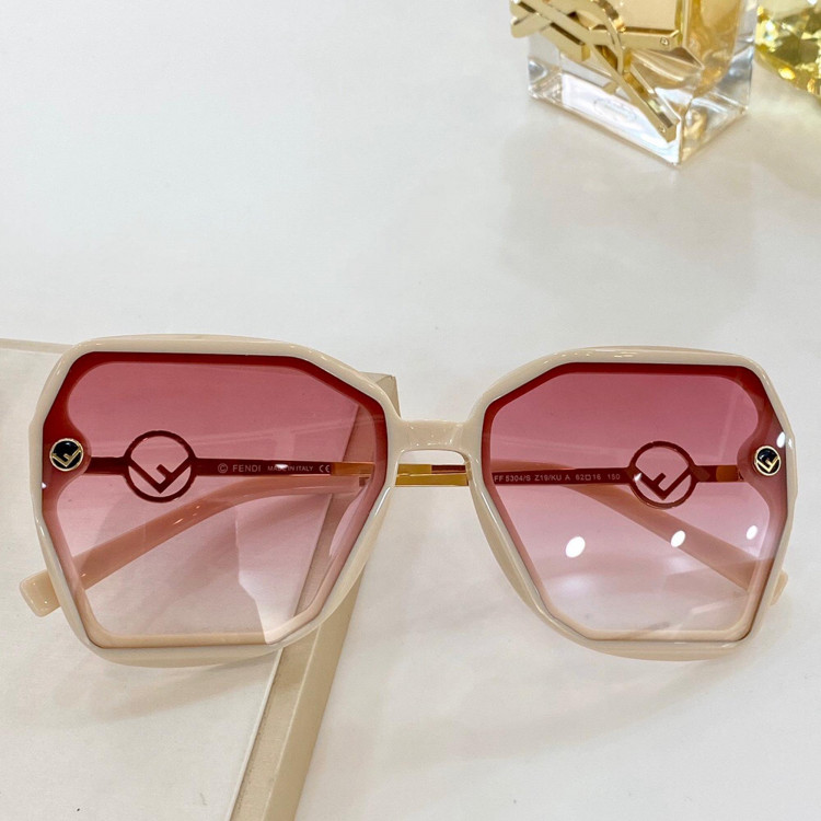Gafas de sol Fendi FF5304