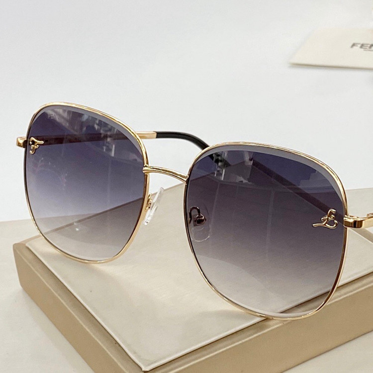 Солнцезащитные очки Fendi FF0662