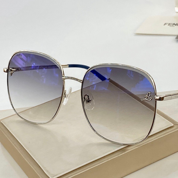 Солнцезащитные очки Fendi FF0662