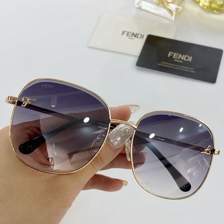Солнцезащитные очки Fendi FF0662