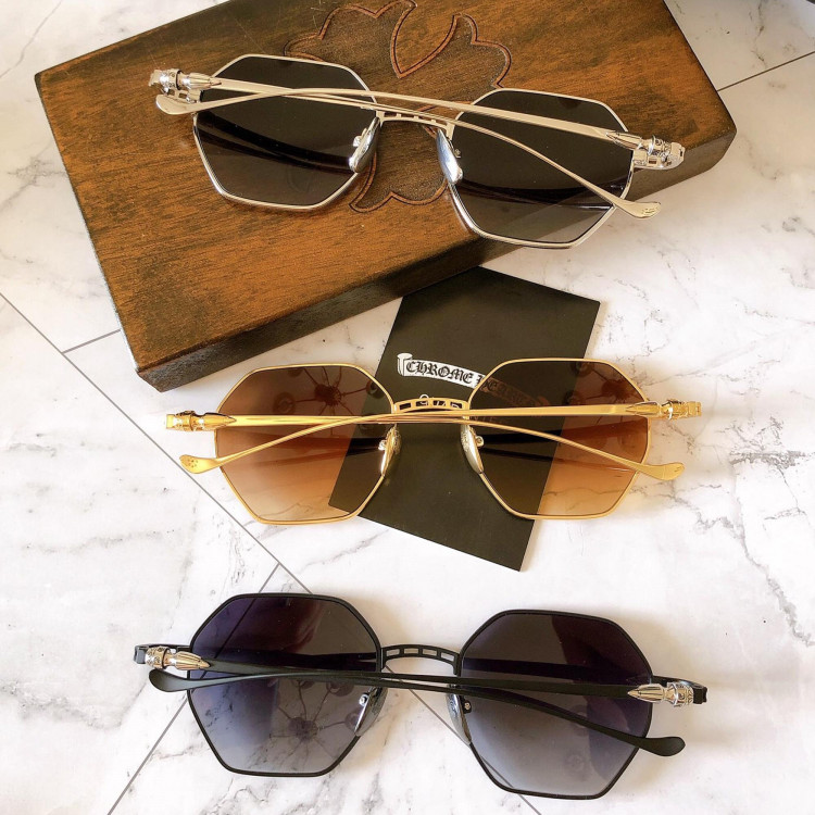 Gafas de sol de chrome hearts EVACULATION