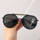 Gafas de sol de la Dita nave espacial